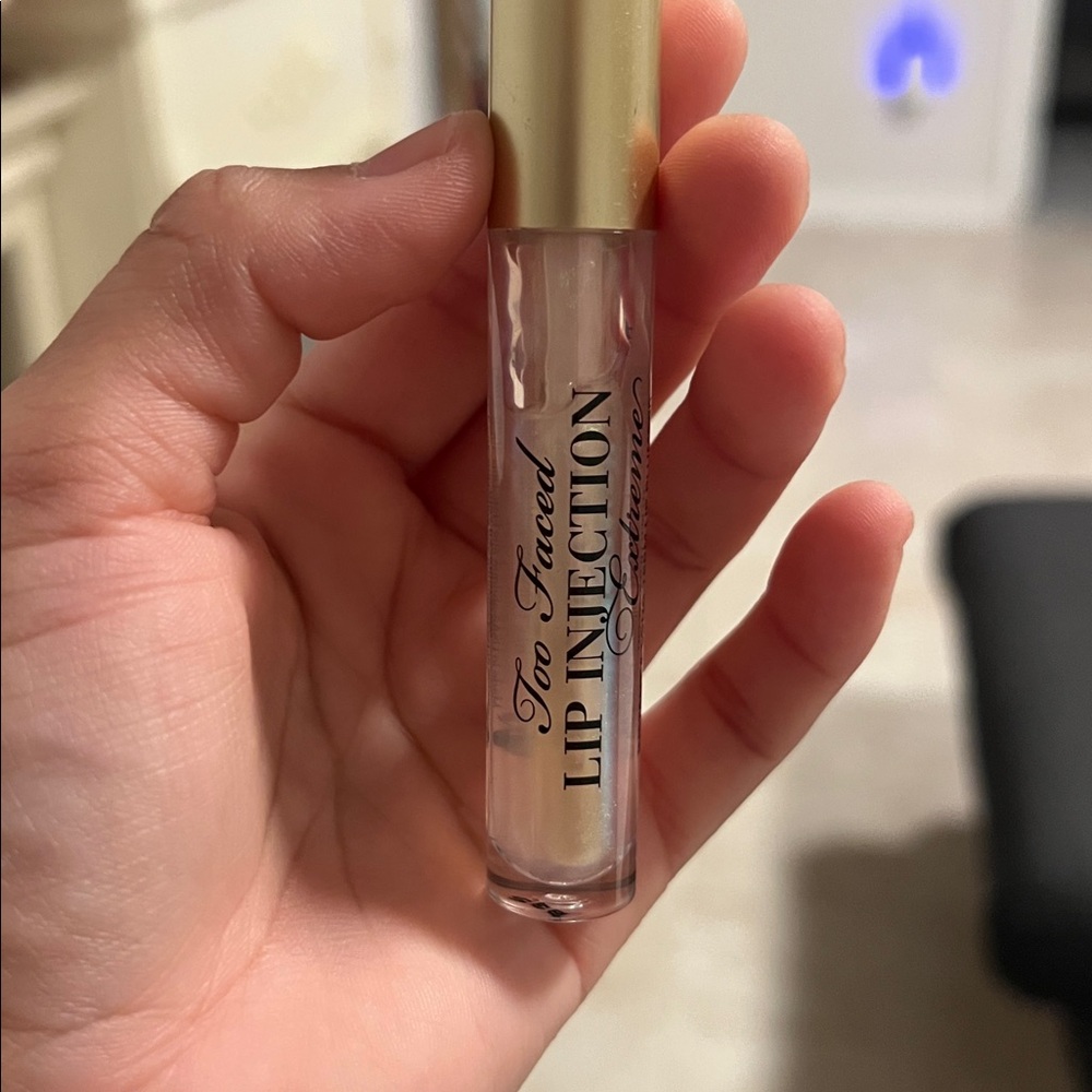 Too Faced Lip Injection Extreme with Gold Cap